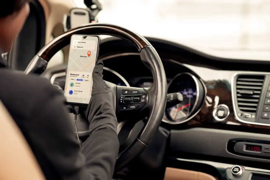 برمجة تطبيق مثل اوبر و كريم